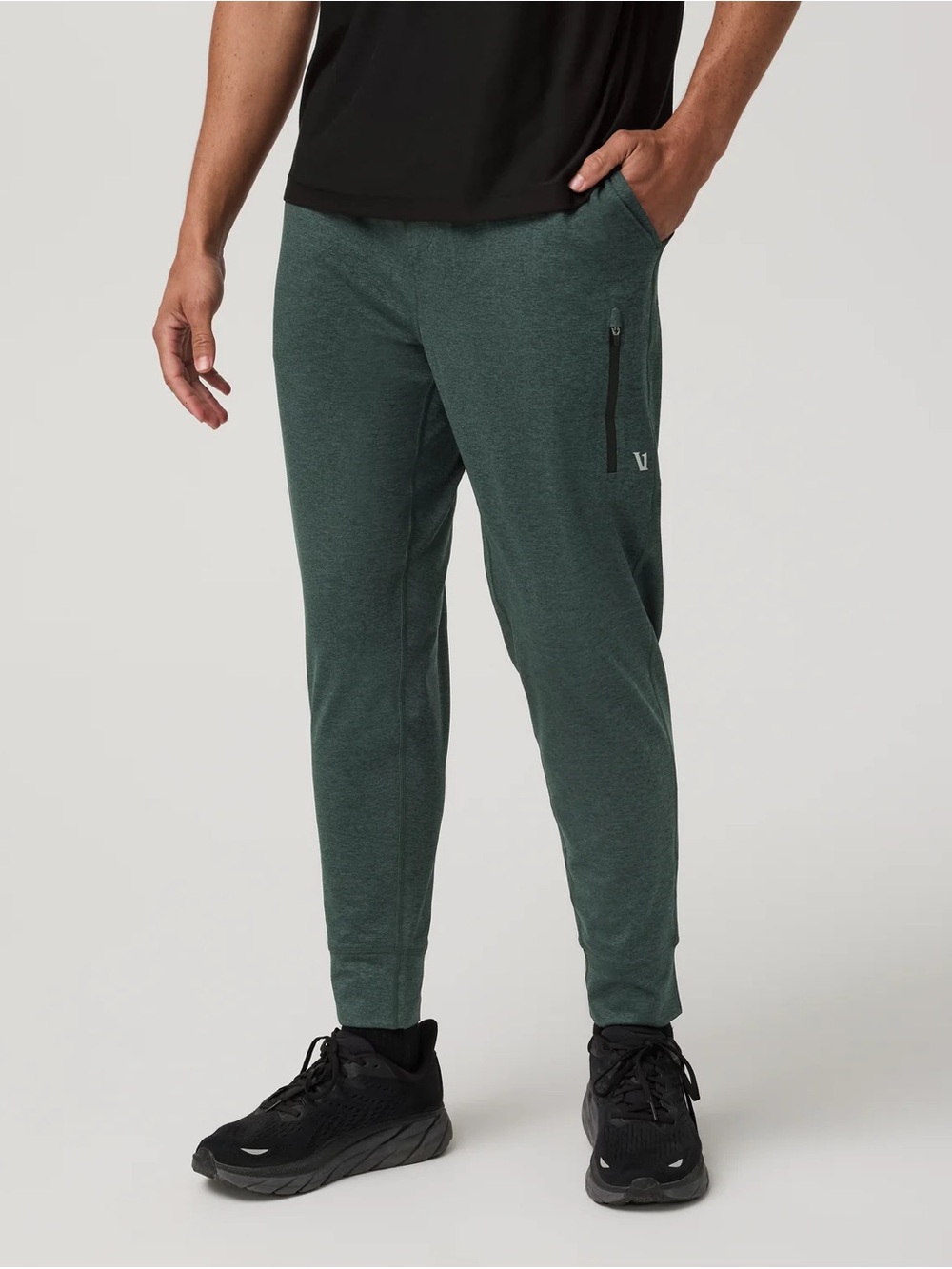 Vuori Sunday Performance Jogger Pants Size M Dark Green Athleisure Activewear